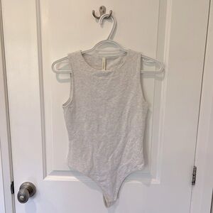 Babaton Contour Bodysuit size S